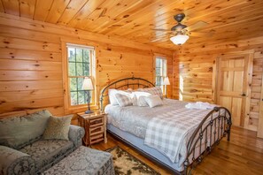 3 عدّة غرف نوم وواي فاي مجانًا وملاءات أسرّة