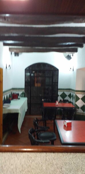 Kontinental frokost hver dag (mot et tillegg)