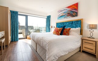 Ropa de cama de alta calidad y colchones con pillow-top