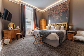 Executive-Suite | Hochwertige Bettwaren, Pillowtop-Betten, individuell dekoriert