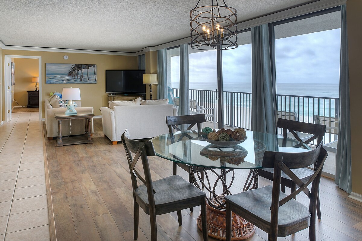 Seachase ~ Pet Friendly~ Free Beach Chair Service! Unobstructed Gulf Views from Every Room!