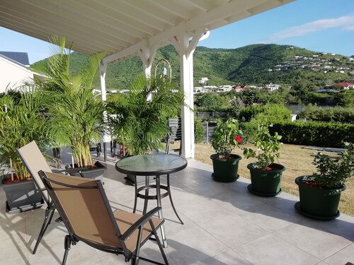 Schönes Zimmer in einer schönen Villa mit großem Garten in der Nähe des Strandes Friars Bay