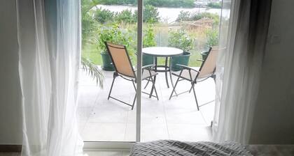 Schönes Zimmer in einer schönen Villa mit großem Garten in der Nähe des Strandes Friars Bay