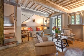 Apartment, 3 Bedrooms | Living area | TV