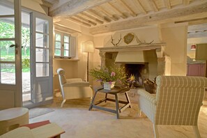 Apartment, 3 Bedrooms | Living area | TV