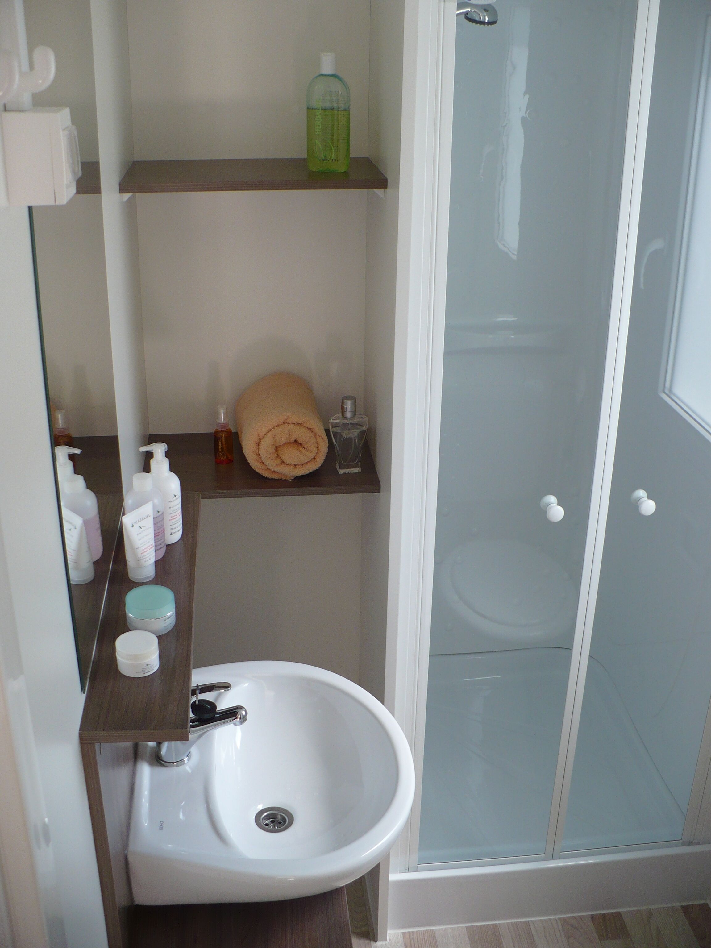 Mobile Home | Bathroom | Shower, towels, soap, toilet paper