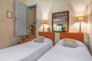 Villa, 2 Bedrooms | 2 bedrooms, cribs/infant beds, free WiFi, bed sheets