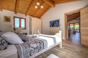 4 chambres, fer et planche Ă repasser, Wi-Fi, literie fournie