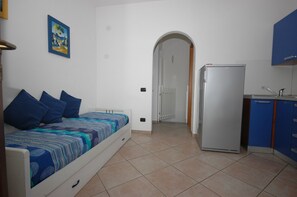 1 camera, Wi-Fi, lenzuola