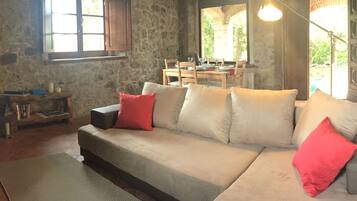 Vila, 2 kamar tidur | Area keluarga | TV