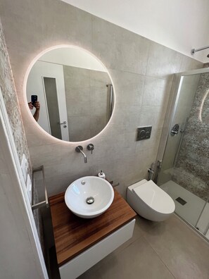 Shower, hair dryer, bidet, towels - MIRARIA seaview (Nardò)