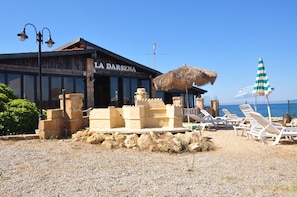 Property grounds - APARTMENTS IN RESIDENCE WITH ANIMATION AND PRIVATE BEACH 50MT FROM THE SEA (Capopiccolo - Isola di Capo Rizzuto)