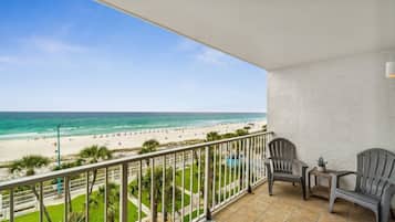 Condo, 1 King Bed with Sofa bed (The Summit 531) | Exterior