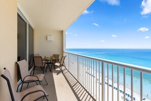 Condo, Multiple Beds (Majestic T2 - 1606) | Outdoor dining