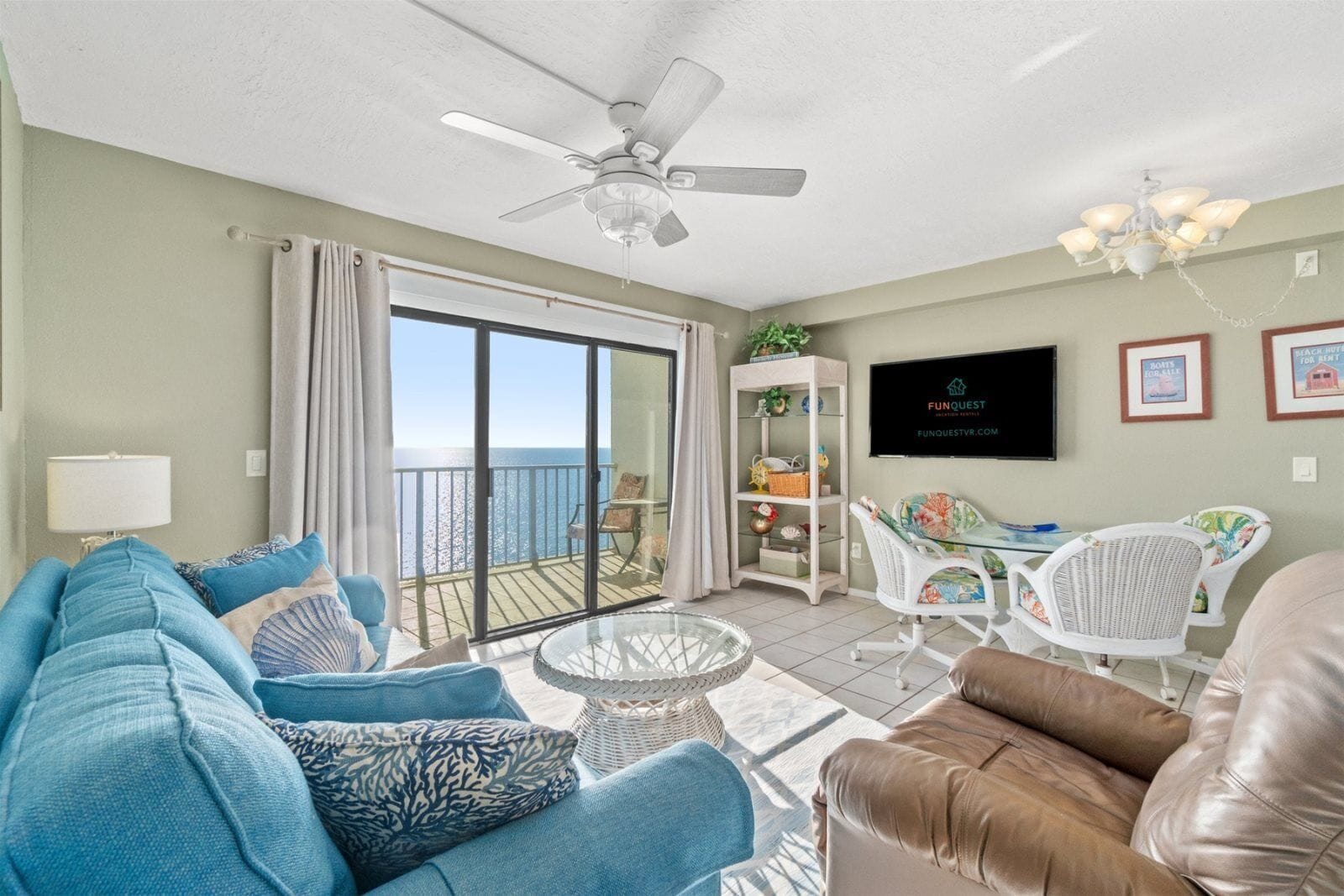 Condo, 1 cama King e sofá-cama (The Summit 1128) | Fachada