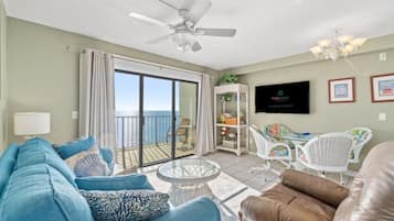 Condo, 1 cama King e sofá-cama (The Summit 1128) | Fachada