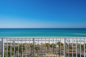 Condo, 1 cama King size y sofá cama (The Summit 621) | Alberca