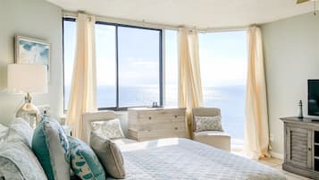 Condo, 1 King Bed with Sofa bed (The Summit 621) | 1 bedroom