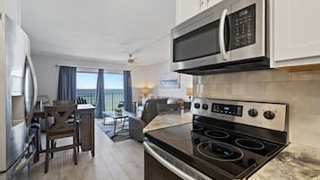 Condo, 1 King Bed with Sofa bed (The Summit 621) | Private kitchen | Fridge