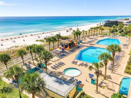 Condo, 1 King Bed with Sofa bed (The Summit 611) | Pool