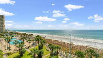 Apartment, 1 King-Bett und Schlafsofa (The Summit 502) | Strand | Am Strand