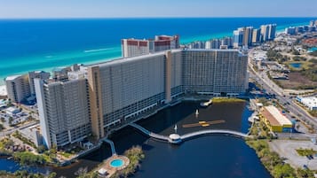 Condo, 1 cama King e sofá-cama (Laketown Wharf 802) | Fachada