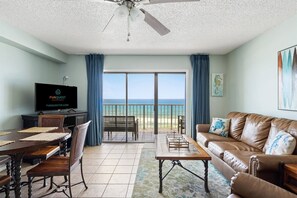 Apartamento, 1 cama de matrimonio grande con sofá cama (The Summit 921) | Sala de estar