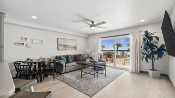 Condo, 1 cama King e sofá-cama (The Summit 215) | Fachada