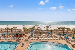 Condo, 1 cama King e sofá-cama (The Summit 515 ) | Piscina