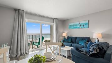 Apartment, 1 King-Bett und Schlafsofa (The Summit 515 ) | Wohnbereich
