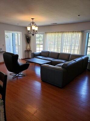 Traditional Villa | Living area | Flat-screen TV