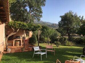 Terrace/patio - Villa with swimming pool and landscaped garden 5 minutes from Porto-Vecchio (Porto-Vecchio)