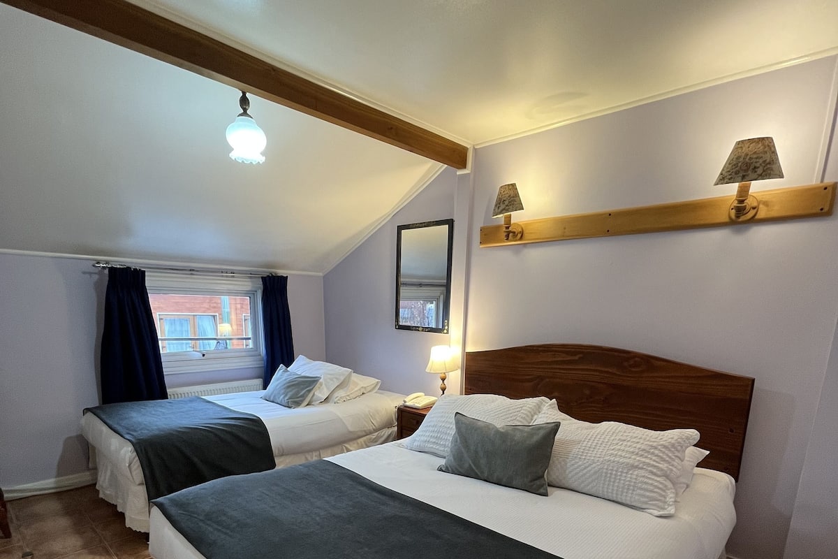 Standard Triple Room, Multiple Beds | Laptop workspace, blackout drapes, free WiFi