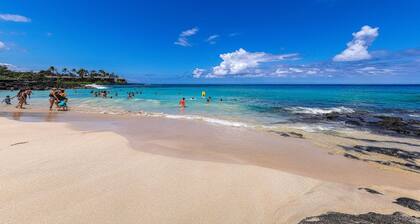 Peaceful home near the ocean with loft, pool, tennis. Ping-Pong & beach chairs