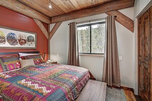 2 slaapkamers, een strijkplank/strijkijzer, gratis wifi, beddengoed