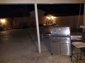 BBQ/picnic area - Lancaster Embassy (Lancaster)