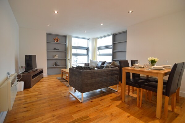 Apartment | Living area - Whitechapel Central Apartments (London)