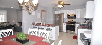 Perfect uitje in de Poconos! (Huis # 4) HotTub !! Spelkamer !! Wifi !!