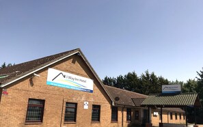 المنشأة من الخارج