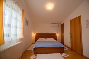 1 dormitori, wifi gratuïta i roba de llit