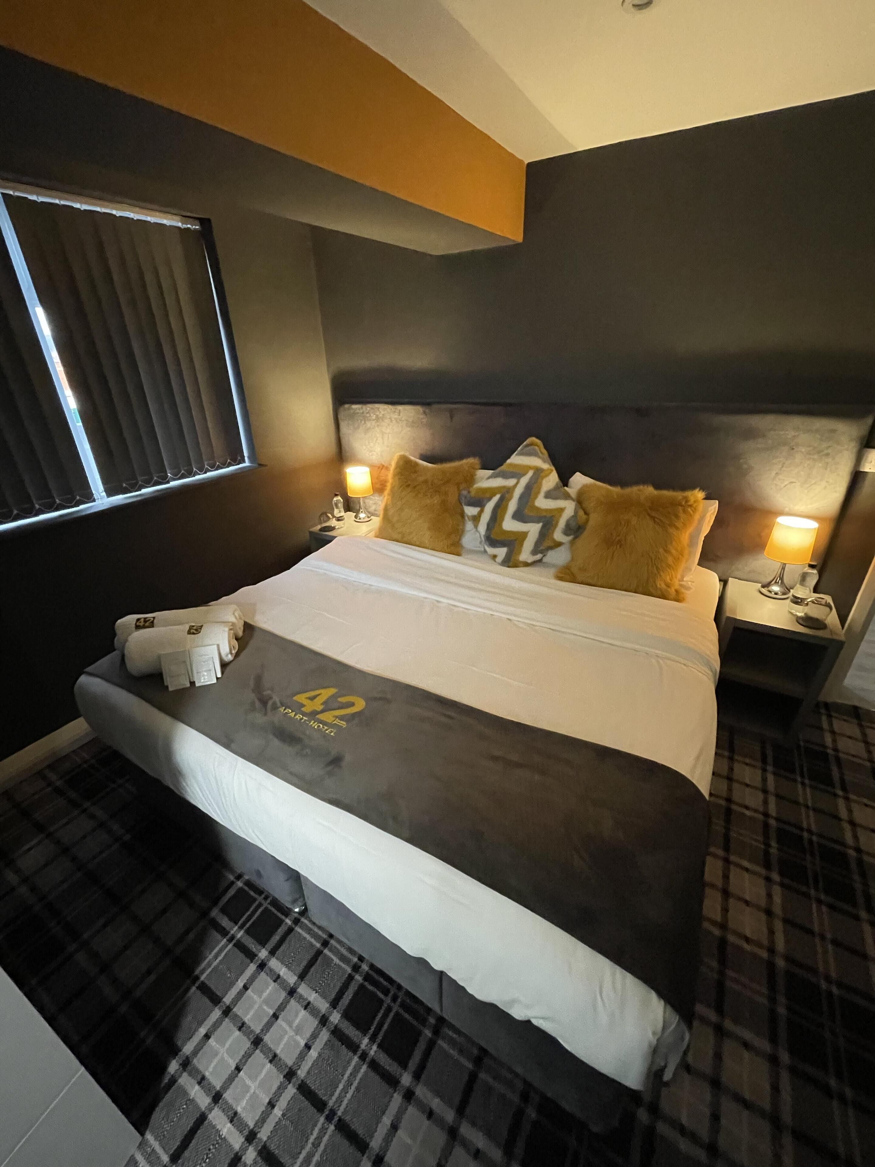 exclusive apartment, ensuite | interior