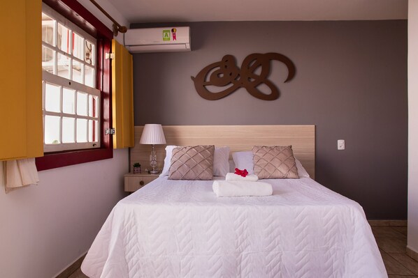 Chambre Standard Double ou avec lits jumeaux | Minibar, décoration personnalisée, ameublement personnalisé