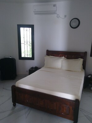 4 chambres, Wi-Fi, literie fournie, accessible en fauteuil roulant