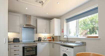 Hadleigh Farm Cottage