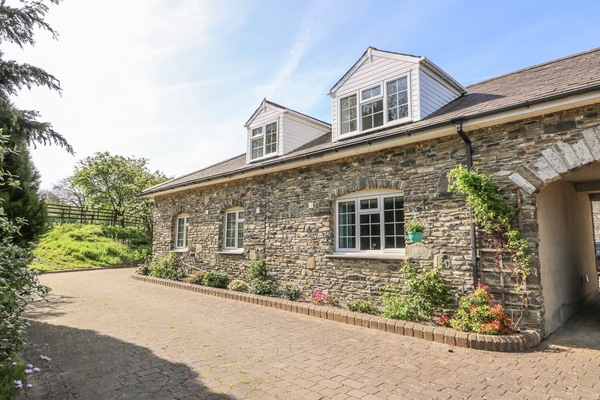 Cottage | Interior