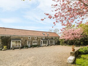 Exterior - Heron Cottage (Morpeth)