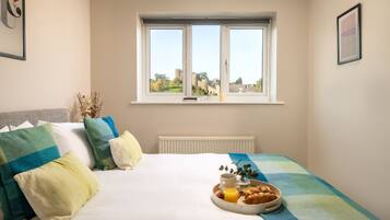 3 bedrooms, individually decorated, individually furnished, free WiFi