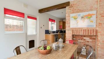 Cottage | Interior