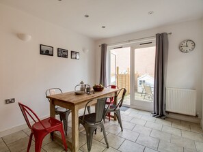 Interior - Sandsfoot Rest (Weymouth)