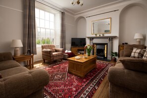Living room - Calliope House (Whitby)
